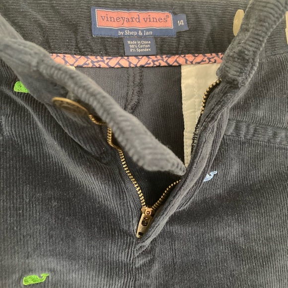 Vineyard Vines navy corduroy skirt with embroidered whales. Sz 14 - Picture 3 of 4